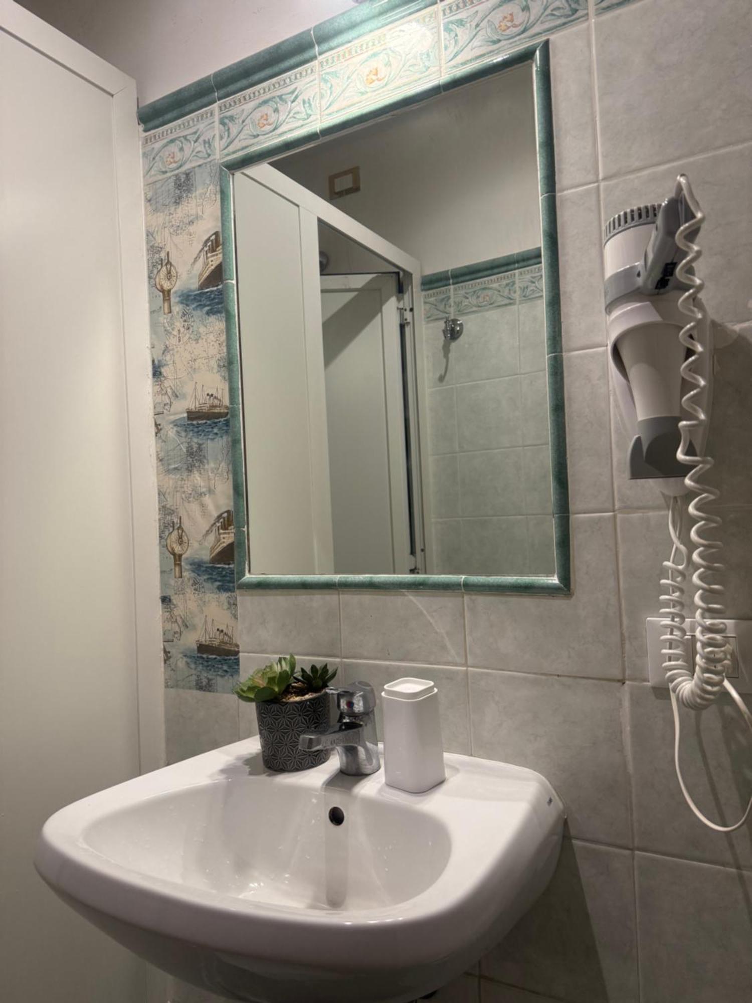 Grand Gaeta Hotel Rome Buitenkant foto